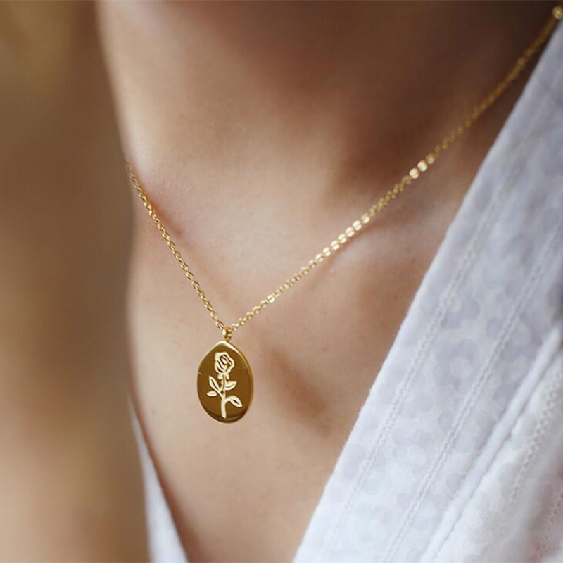 القلائد الفولاذ المقاوم للصدأ  - مراجعة Birth Flower Necklace وسعره